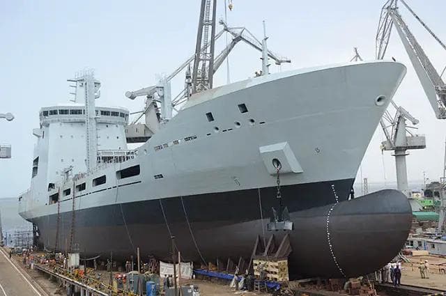 Pakistan Navy Fleet Tanker — Fabrication & Welding — Pakistan Navy / Karachi Shipyard — photo 1